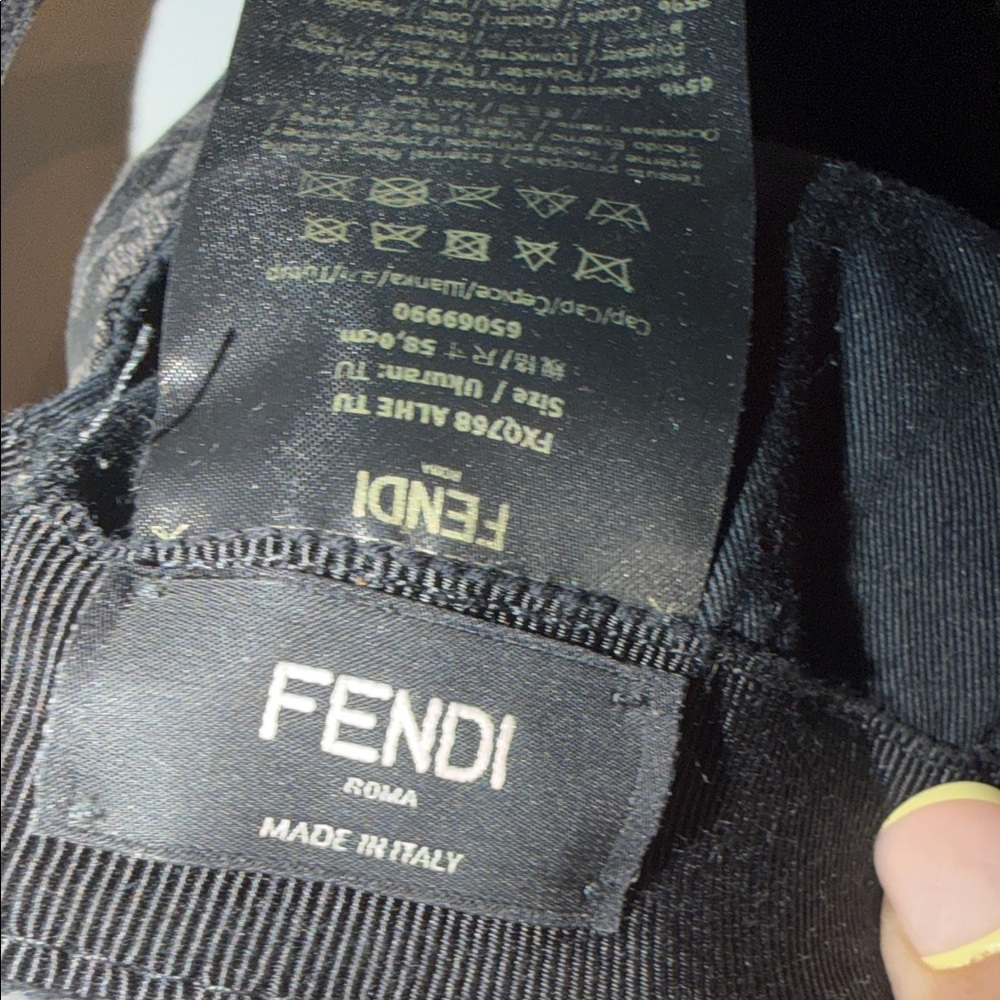Authentic FENDI Baseball Cap in Black/Brown and black interior - Picture 3 of 12